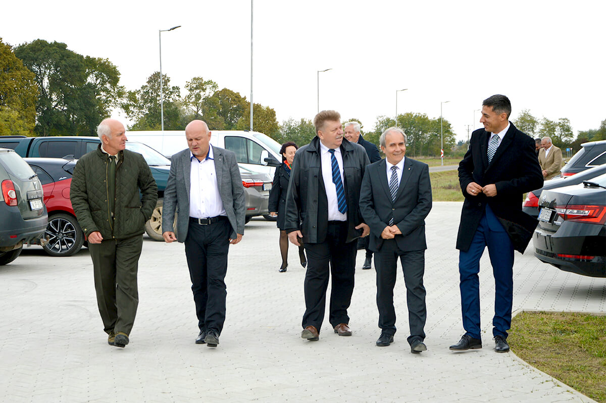 A nagybajomi ipari park átadása